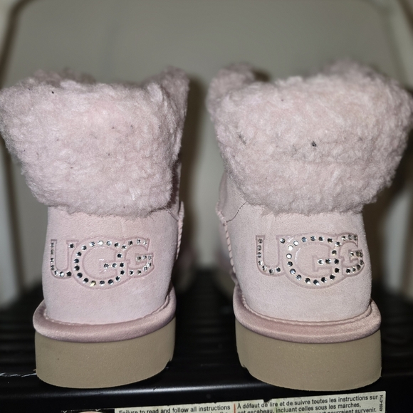UGG Soft Pink Shearling Boots - Picture 4 of 14